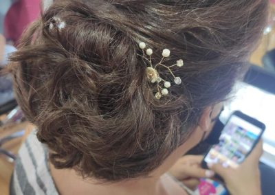 recogido romantico con adorno