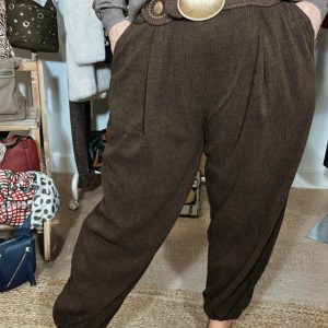 PANTALÓN MODELO SELVA